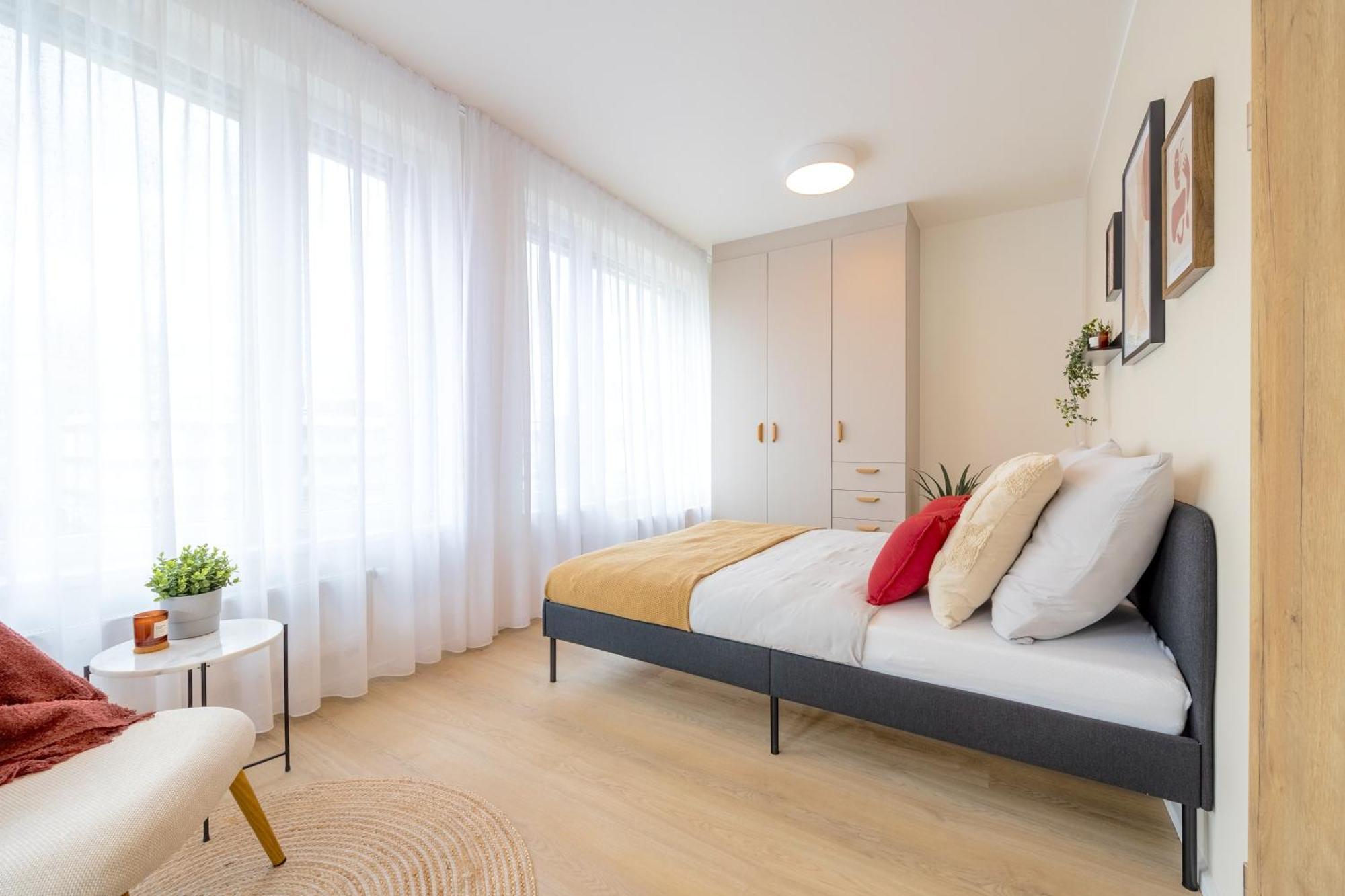 Appartamento Bright 2Br - 5Th Floor, Balcony, Free Parking By Gravity Praga Esterno foto