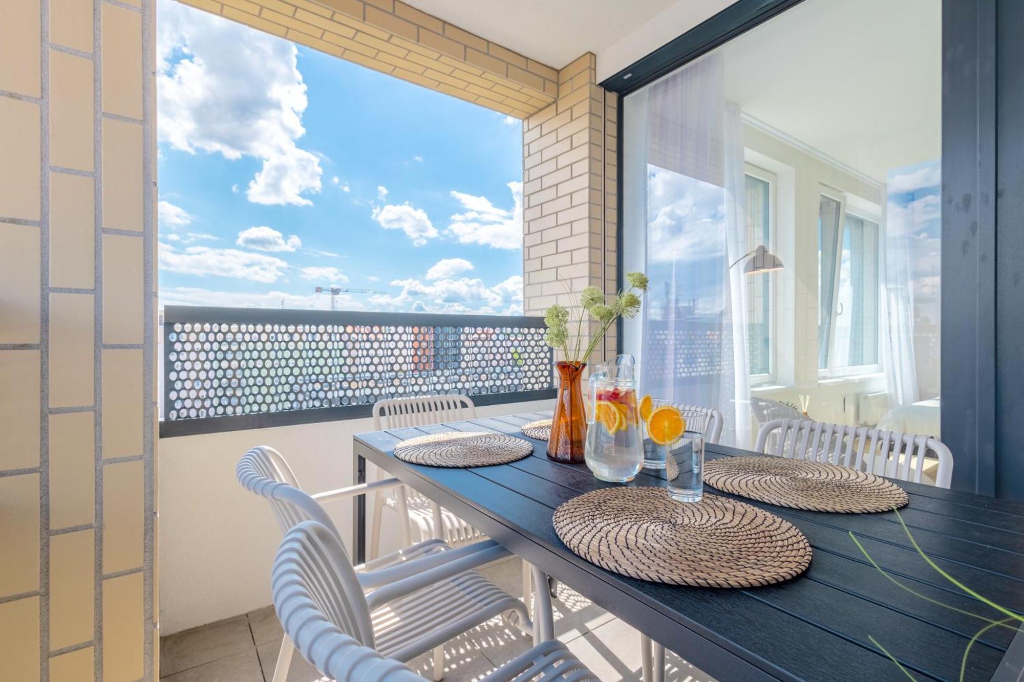 Appartamento Bright 2Br - 5Th Floor, Balcony, Free Parking By Gravity Praga Esterno foto