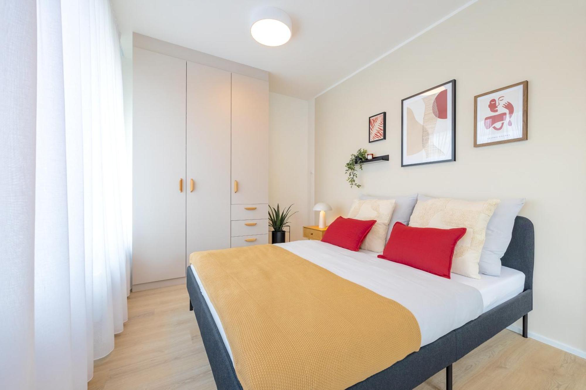 Appartamento Bright 2Br - 5Th Floor, Balcony, Free Parking By Gravity Praga Esterno foto
