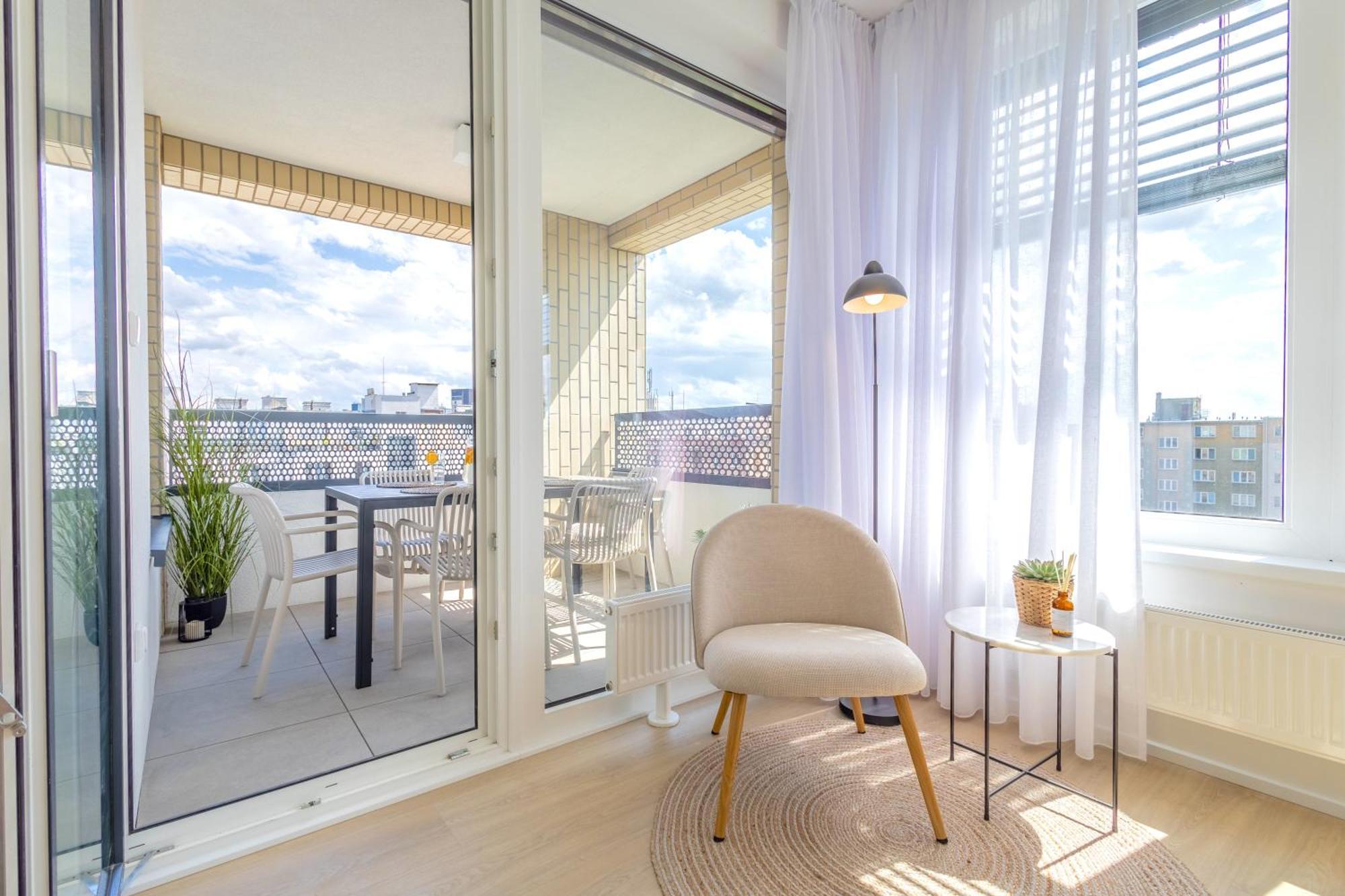 Appartamento Bright 2Br - 5Th Floor, Balcony, Free Parking By Gravity Praga Esterno foto